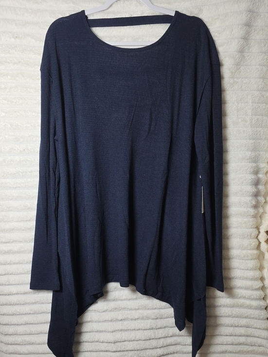 Tulip B Tops - 0673Tulip B Relaxed Navy Long-Sleeve Asymmetrical Top